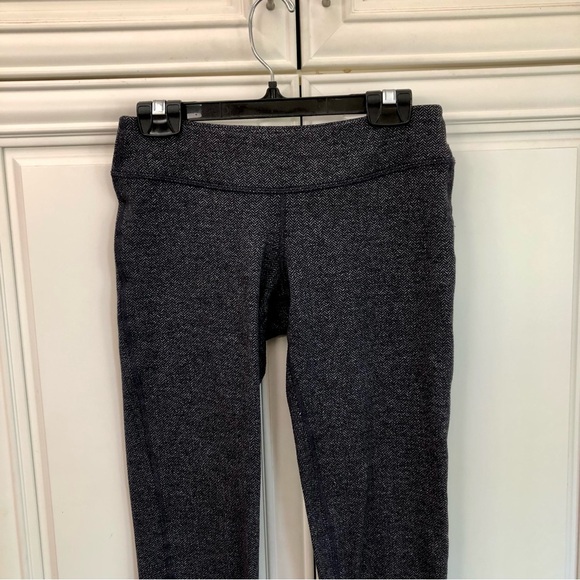Ivivva by Lululemon girls reversible leggings 🍋 - Picture 2 of 9